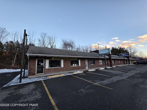 Retail Space Near Tourist Attractions