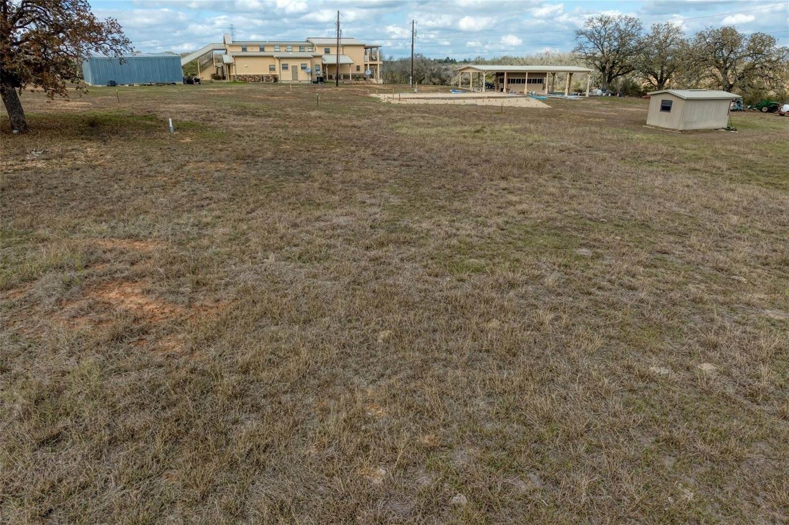 Unimproved One-Acre Lot in Dale
