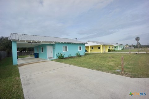 Multi-Unit Rental Complex in Port O'Connor