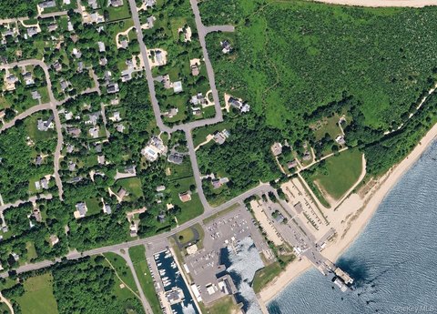 Land, Orient, NY