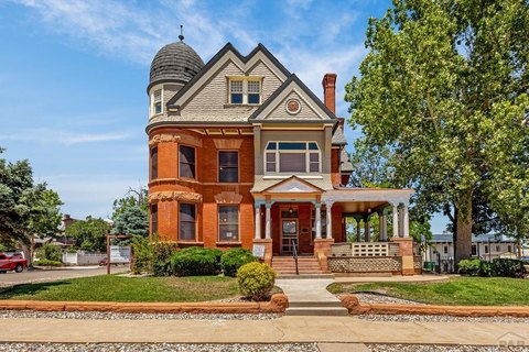Historic Bowen Mansion For Sale