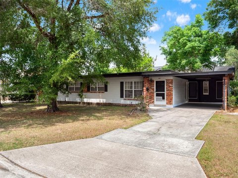 Corner-Lot Duplex