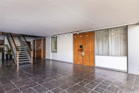 Honolulu Commercial Space For Sale