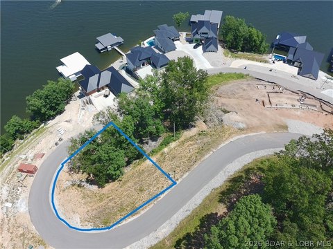 Lake Ozark Land with Boat