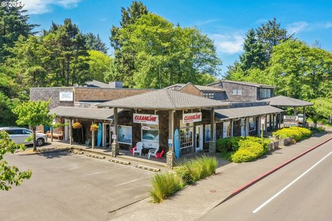 Cannon Beach Multi-Use Commercial Property