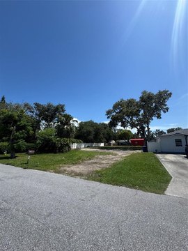 Land, TAMPA, FL