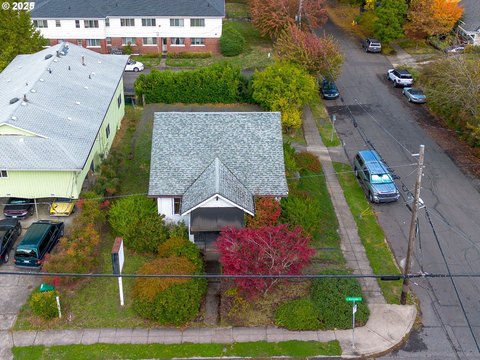 East Burnside Commercial Property