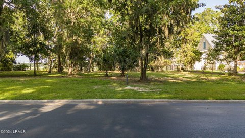 Marsh Front Lot in Beaufort