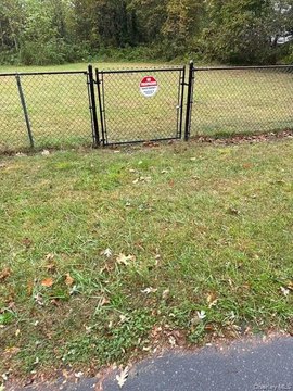 Buildable Land in Shirley, NY