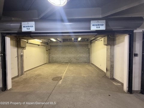 Private Garage in Downtown Aspen