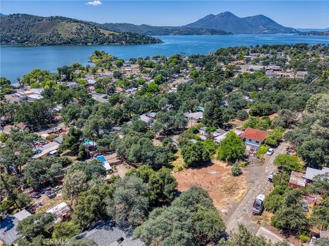 Residential Lot with Lake View