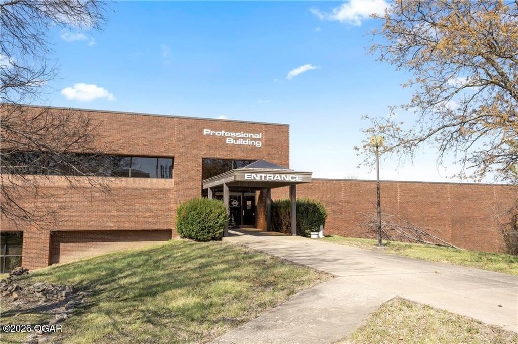 Expansive Commercial Opportunity in Fort Scott