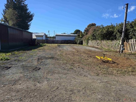 LAND, Crescent City, CA