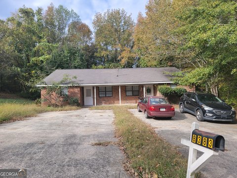 Douglasville Duplex in Prime Location