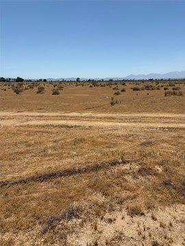 2.5 Acre Lot in Apple Valley