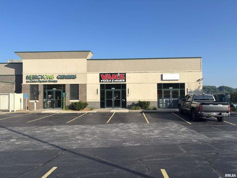 Retail End Cap in LeClaire