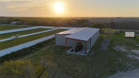 Riviera, TX Warehouse on Half-Acre