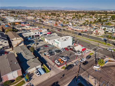 Corner Lot for Used Car Sales