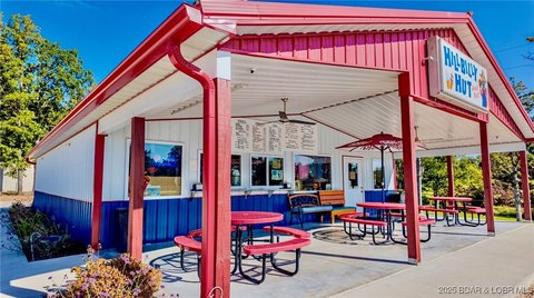 Thriving Restaurant Near Lake Ozarks