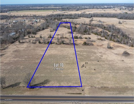Residential Land Tract with 12 Lots
