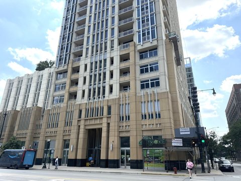 Parking Space in Chicago Available