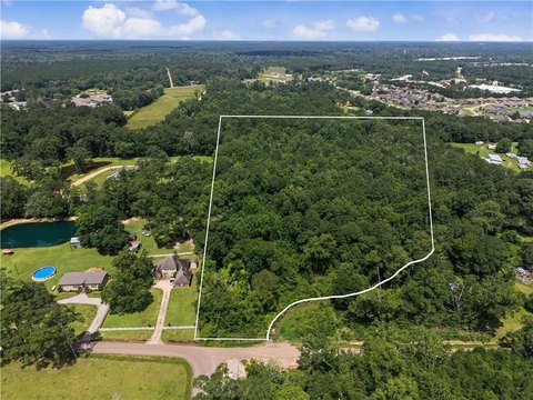 Land, Ponchatoula, LA