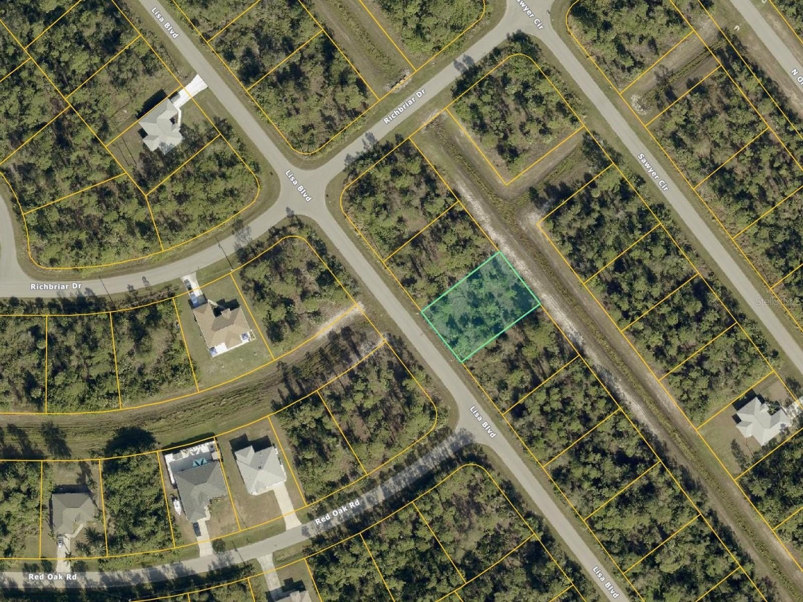 Vacant Land in Growing Neighborhood