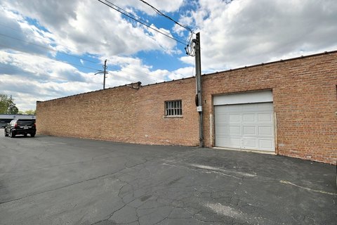 Commercial Building on Mannheim Road
