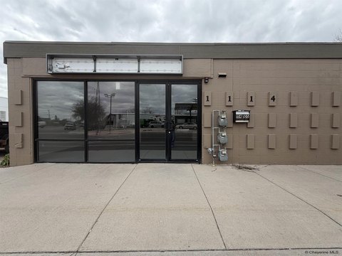 Versatile Commercial Space in Cheyenne