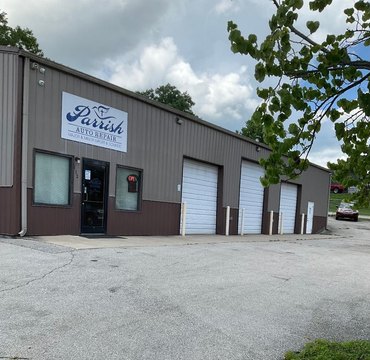 Frankfort Commercial Building with Shop