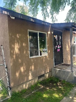 Strathmore Duplex with Income Potential
