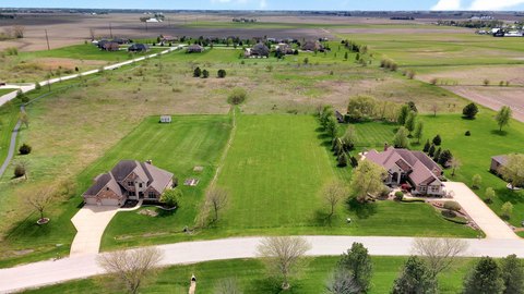 LAND - Monee, IL