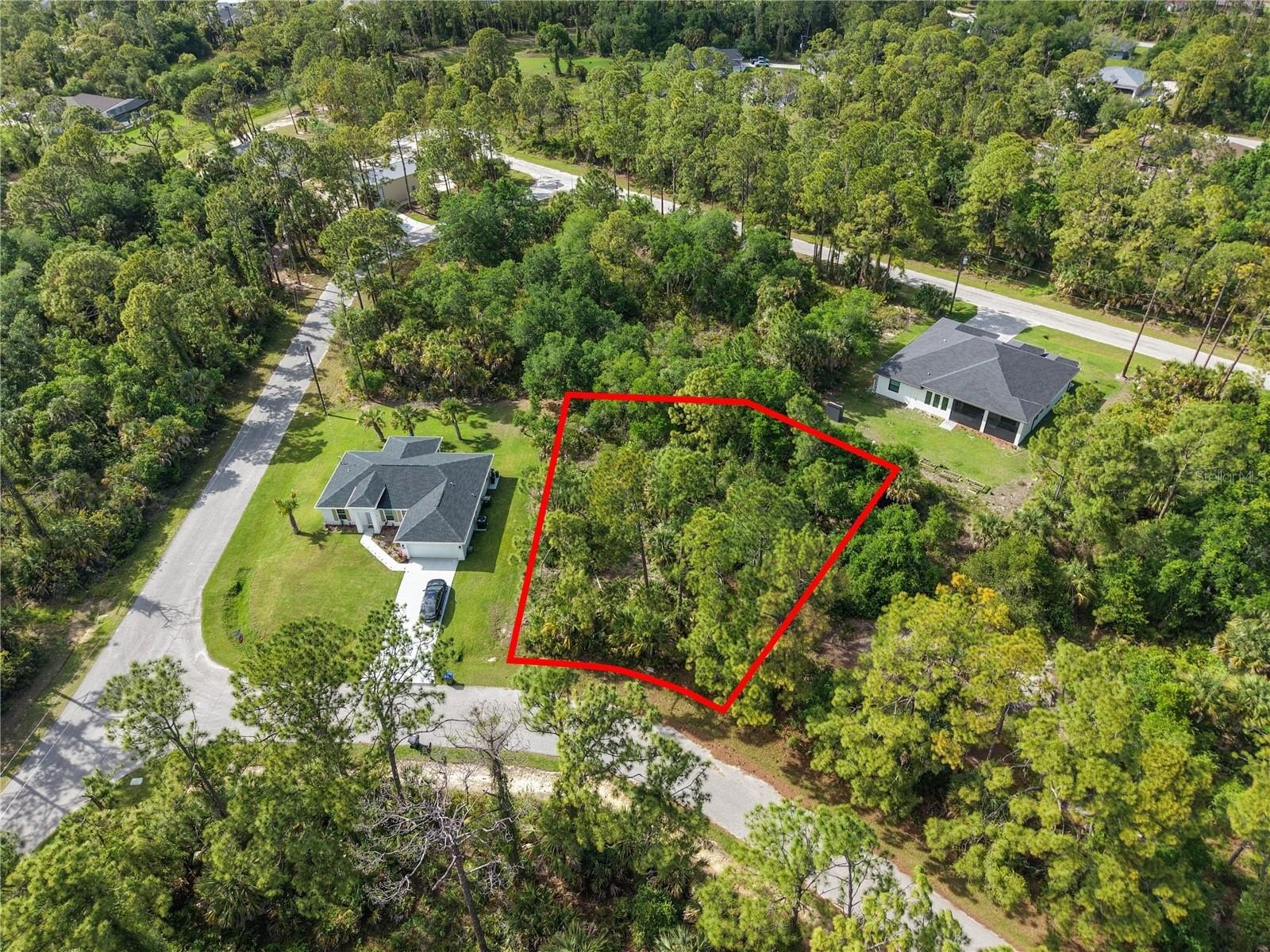 North Port Land Near Amenities
