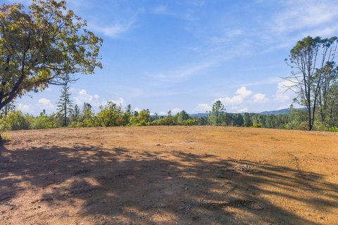 Land, Redding, CA