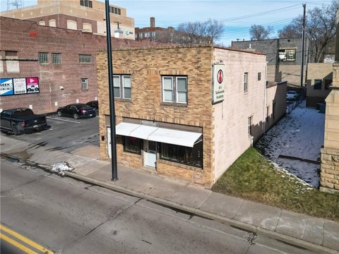 Downtown Retail Space Available