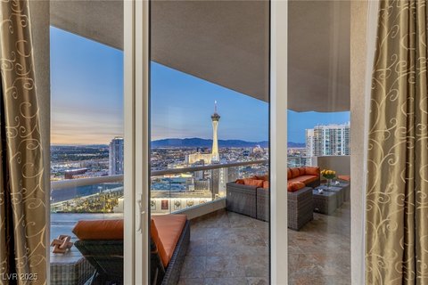 Las Vegas High-Rise Penthouse