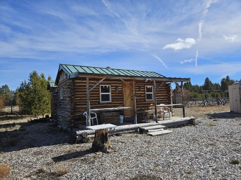 Land with Cabin Near Crater Lake