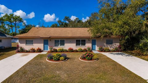 Well-Maintained Duplex Near Gulf Beaches