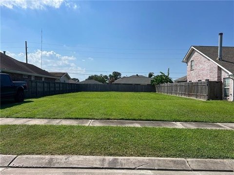 Residential Lot in Established Neighborhood