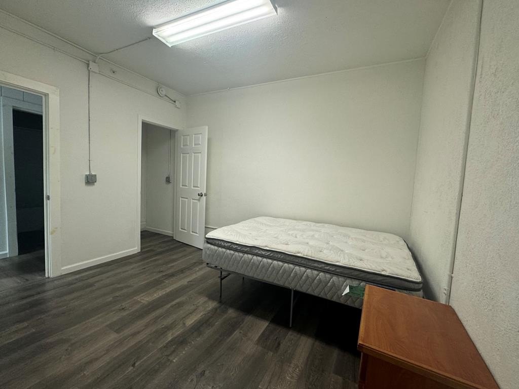 Picture 37