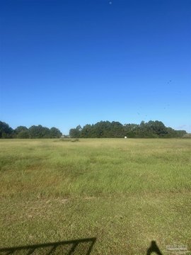 Land, Mcdavid, FL