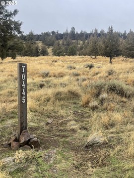 Terrebonne Land with Cascade Views