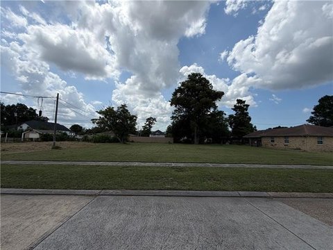 LAND - Chalmette, LA