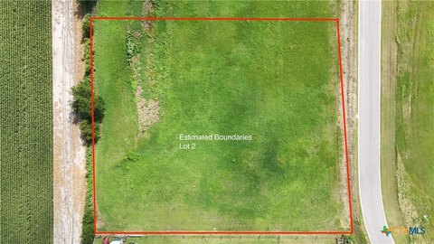 Residential Land in Lott, TX