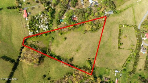 Sevierville Development Opportunity: 12.68 Acres