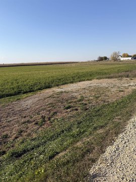 Land, New Hampton, IA