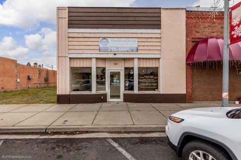 Equipped Salon in Medical Lake