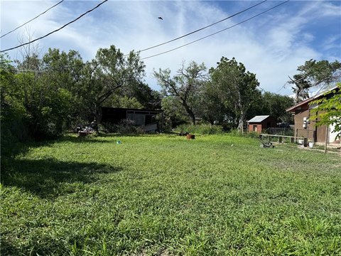Residential Lot in Alice, TX