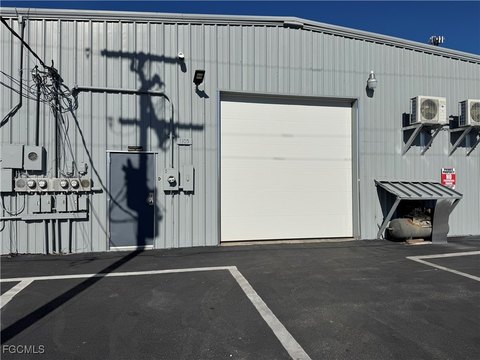 Cape Coral Flex Space Available