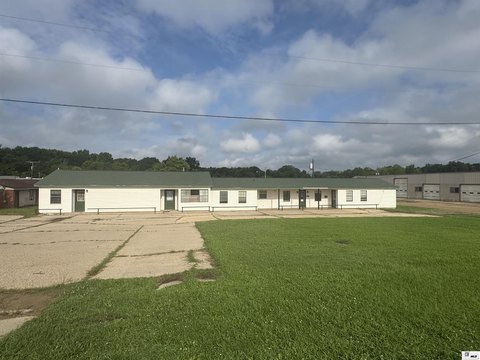 Four-Unit Office Building